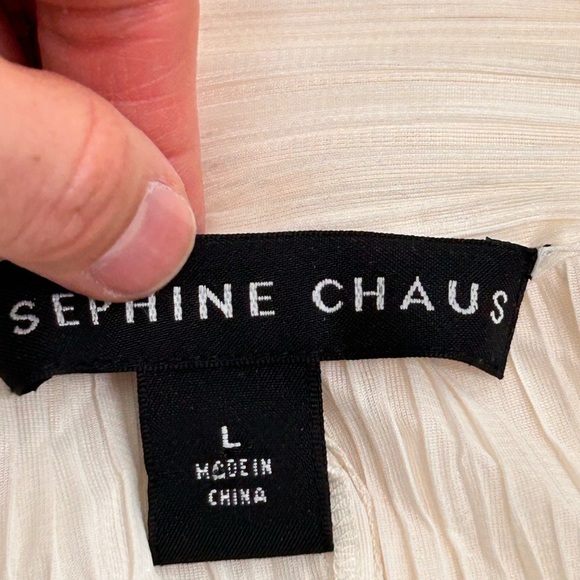 Josephine Chaus Women’s Cream Button Up Crinkle Blouse, size Large - Picture 8 of 9